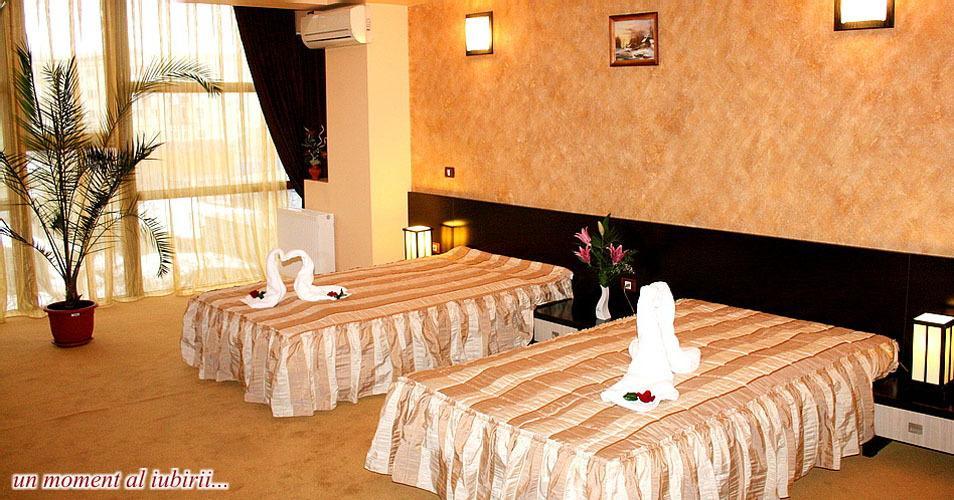 Hotel Palace Zsilvásárhely Szoba fotó