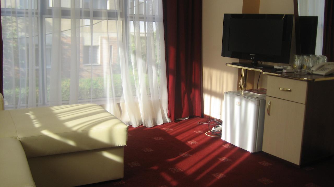 Hotel Palace Zsilvásárhely Szoba fotó
